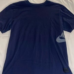 Nike T Shirt